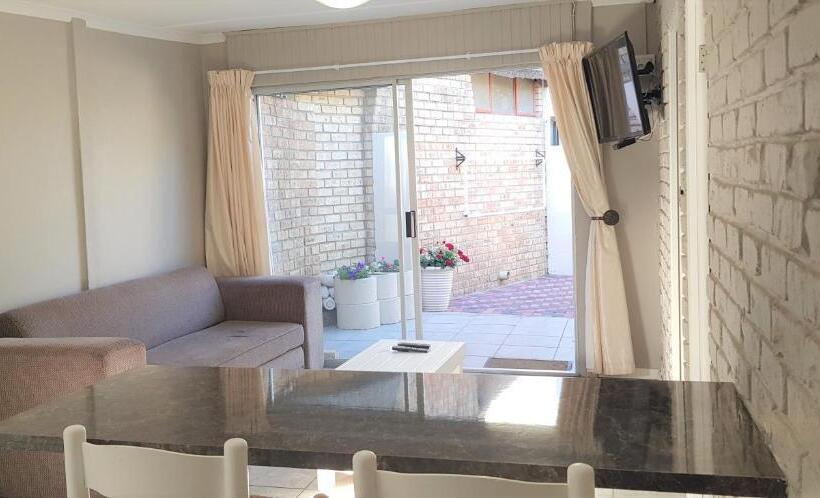 סוויטה משפחתית, Kelzane Self Catering