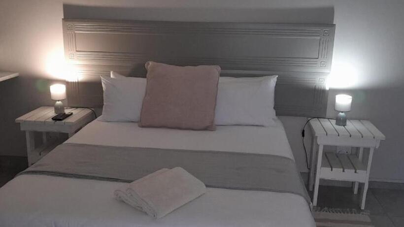 חדר אקונומי, Kelzane Self Catering