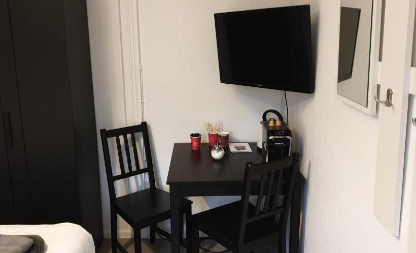 Standardrum, Pension Italia