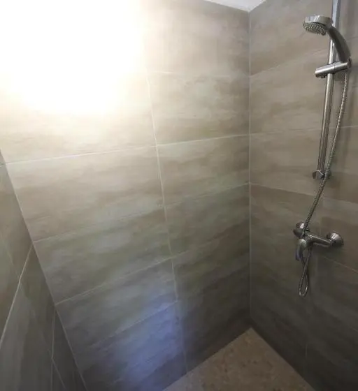スタンダードトリプルルーム, Chambre D Hôtes Le Mirail
