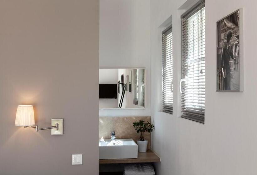 スタンダードトリプルルーム, Chambre D Hôtes Le Mirail