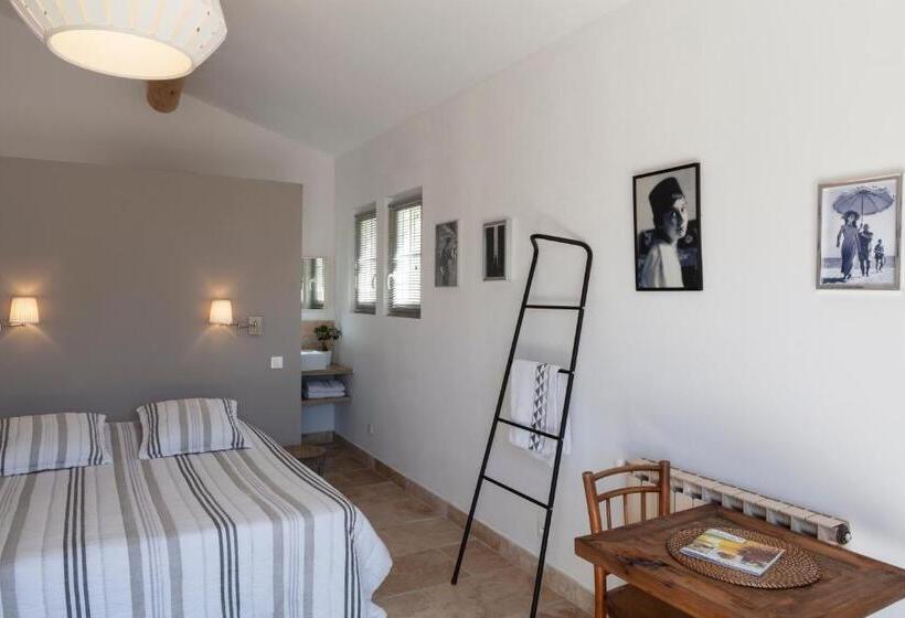 スタンダードトリプルルーム, Chambre D Hôtes Le Mirail