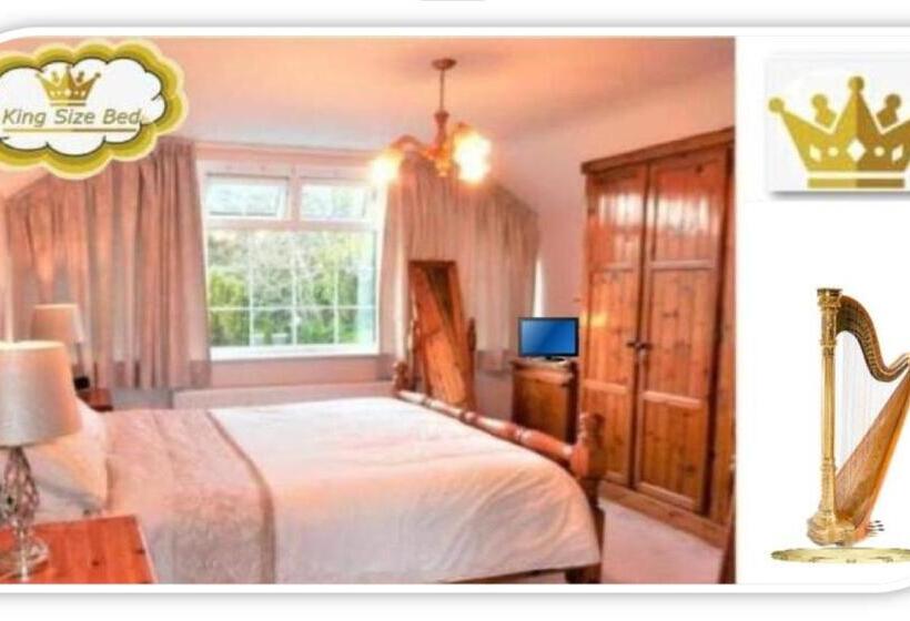 デラックスルーム, Leabrook House