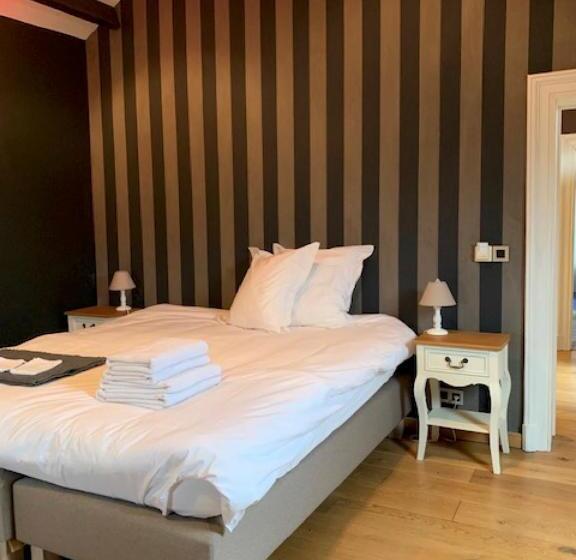 חדר משפחתי, Vorsen