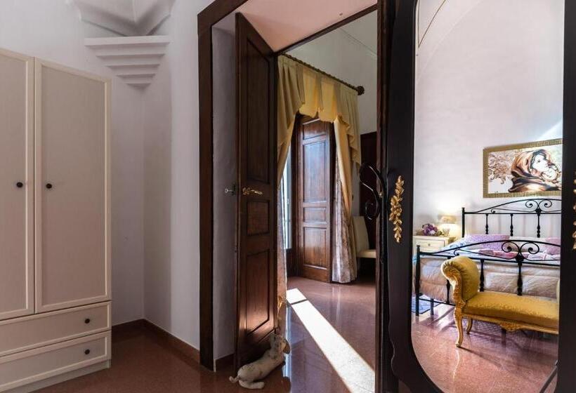 ファミリールーム, Palazzotto