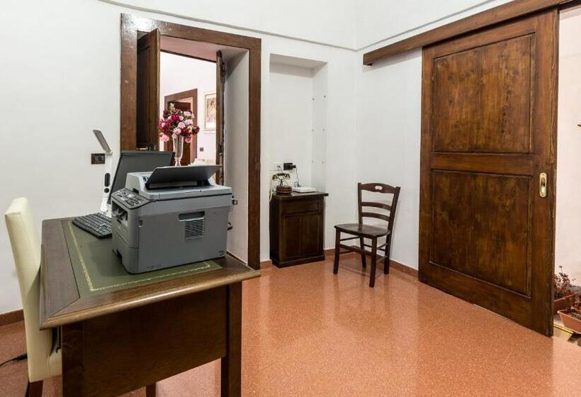 ファミリールーム, Palazzotto