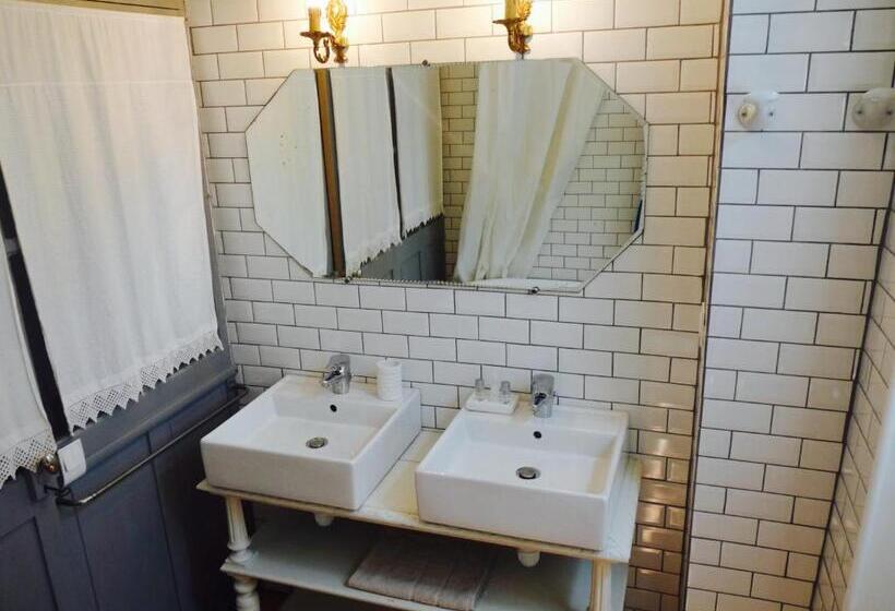 Люкс 2 Спальни, Chez Lola Maison D Hôtes Corbières