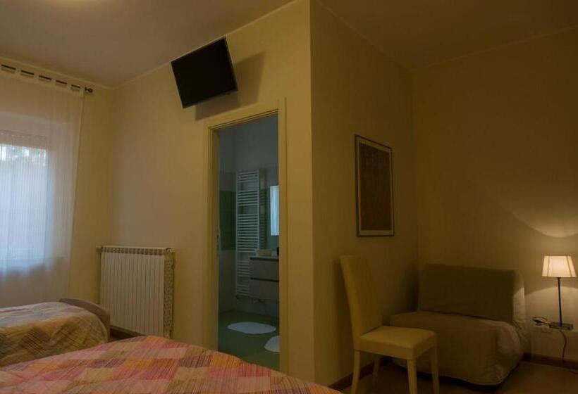 اتاق استاندارد چهار تخته, Il Viale