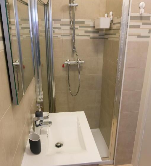 اتاق استاندارد سه نفره, Il Viale