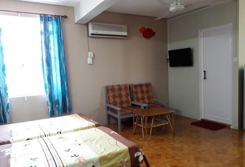 استودیوی استاندارد, Centraville