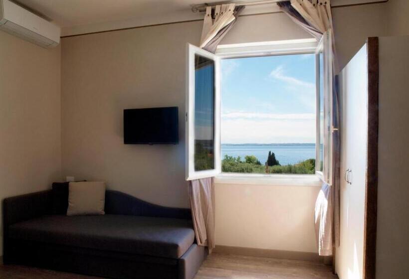 غرفة قياسية مطلّة علي البحيرة, Agriturismo 30