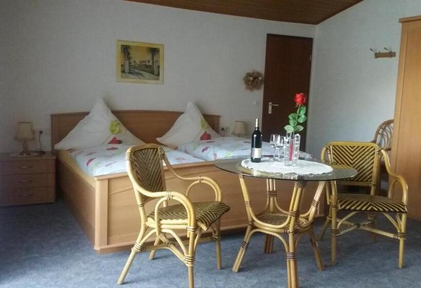 غرفة قياسية, Gästehaus Weingut Michael Scholer