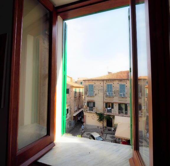 غرفة ديلوكس سرير كينج, Lorylu