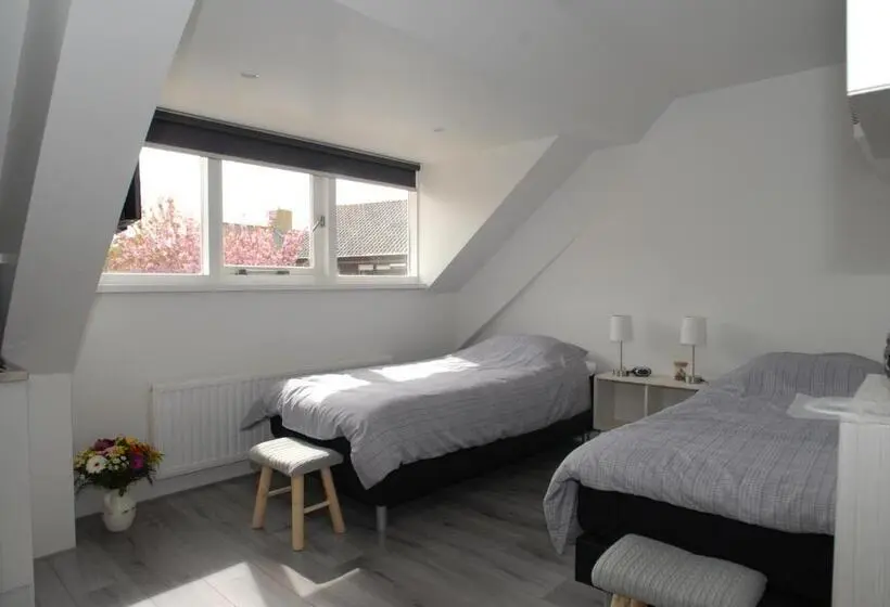 スタンダードルーム, B&b De Kaagse Boer