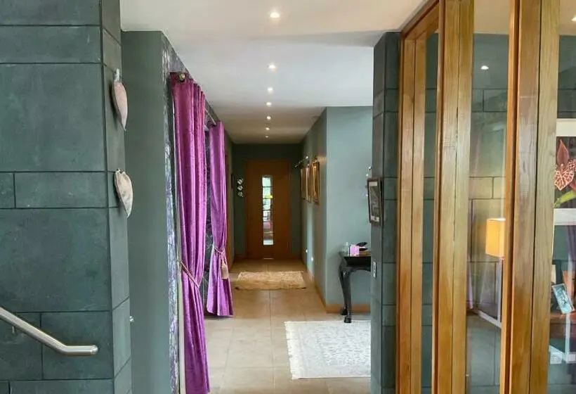 Standard-huone Puutarhanäkymä, Hazelwood Country House