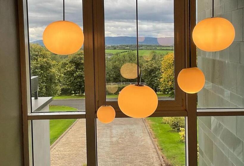 스탠다드 발코니 룸, Hazelwood Country House