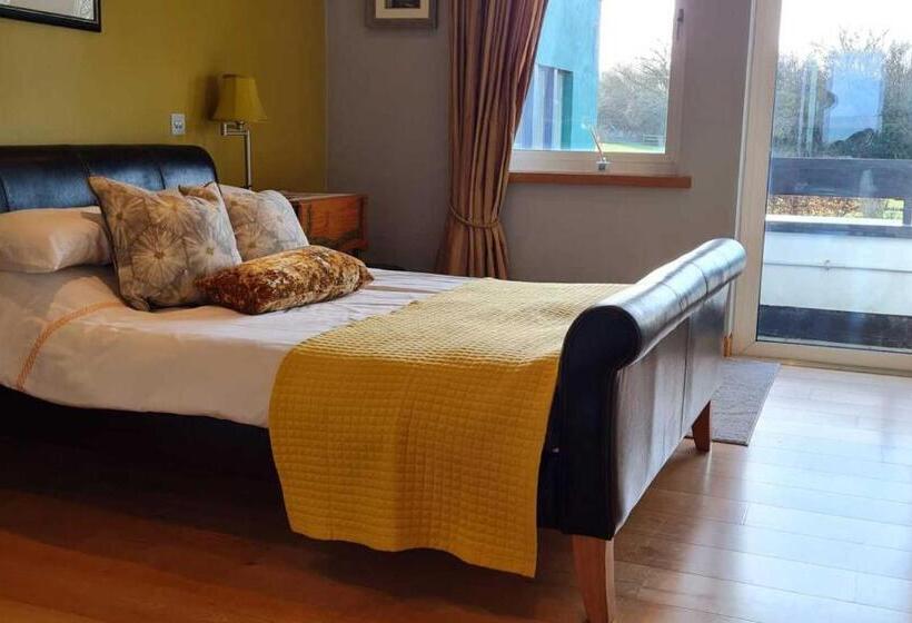 Номер Стандарт с Балконом, Hazelwood Country House