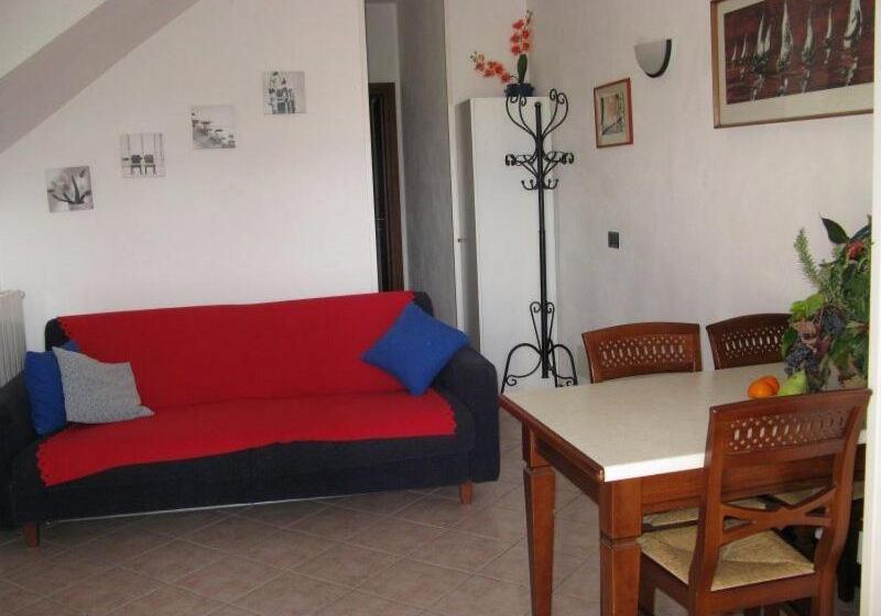 带1个卧室带泳池的公寓, Agriturismo La Vigna