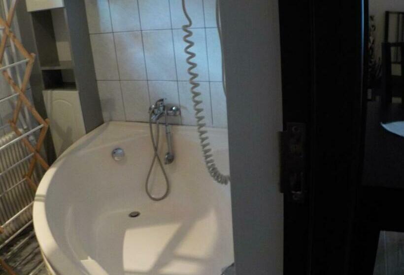 Студия Superior, Casa Dora