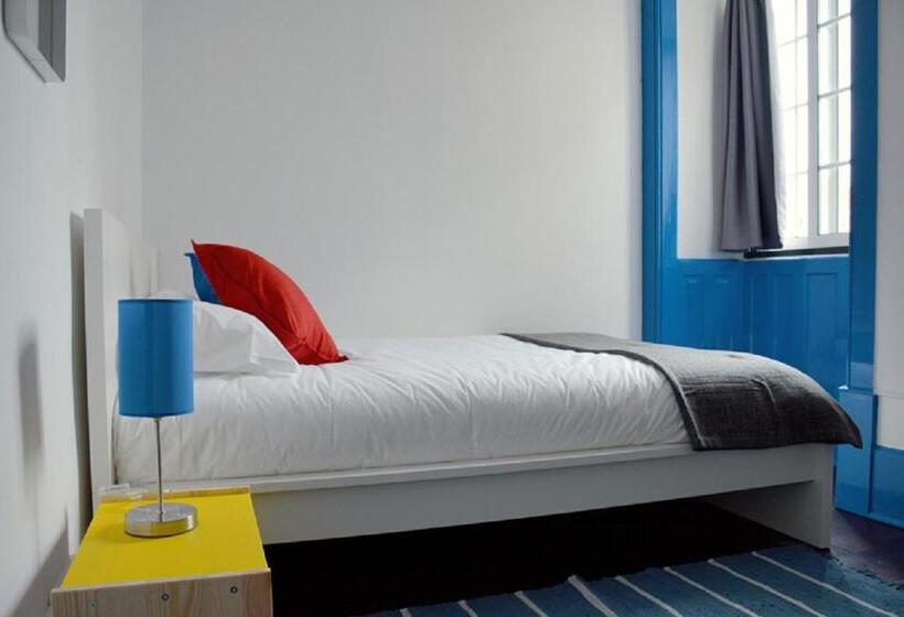 غرفة قياسية, Ponto De Abrigo