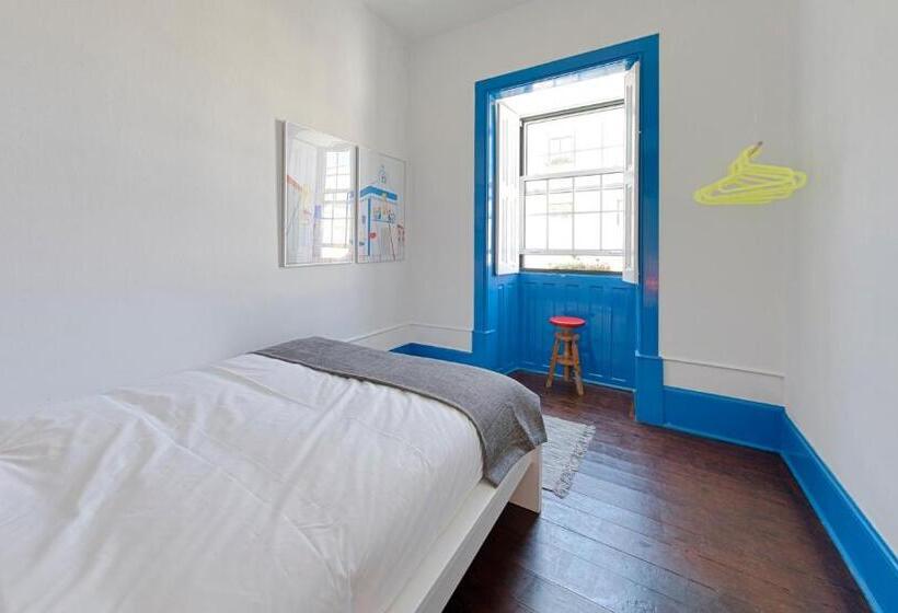 غرفة قياسية, Ponto De Abrigo