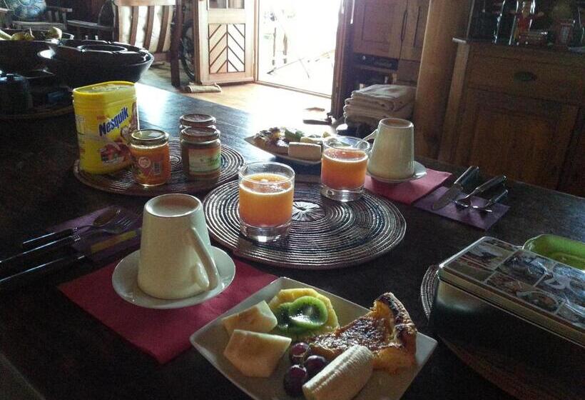 سوییت با چشمانداز باغ, Le Chalet La Fontaine Saint Leu