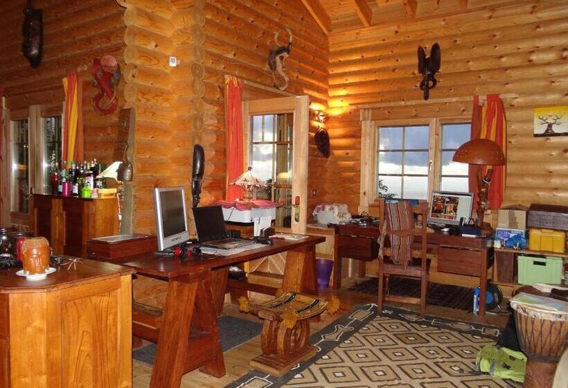 سوییت با چشم‌انداز باغ, Le Chalet La Fontaine Saint Leu