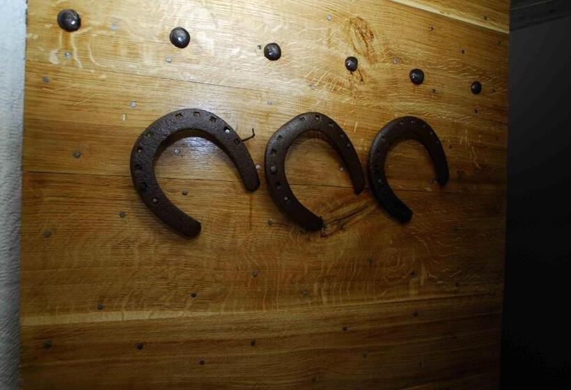 غرفة قياسية ثلاثية, Le Coing Des Vignes