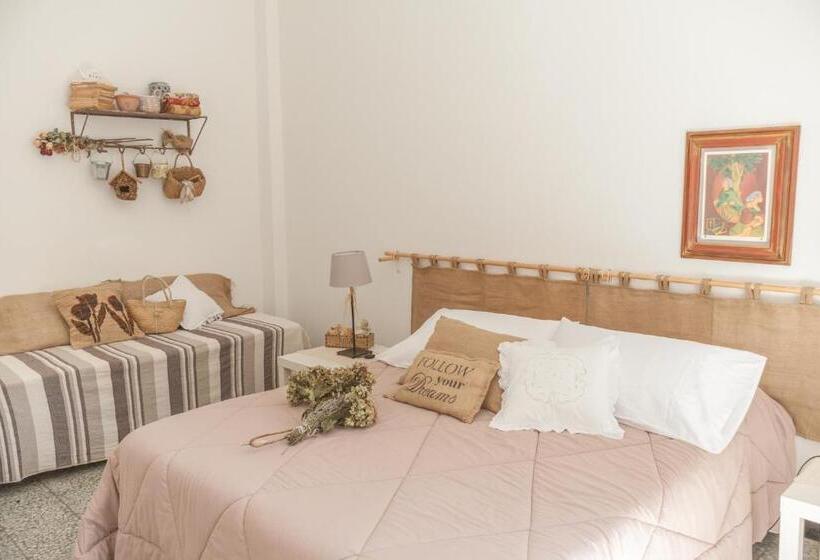 غرفة قياسية مزوَّدة بتراس, Primo Piano