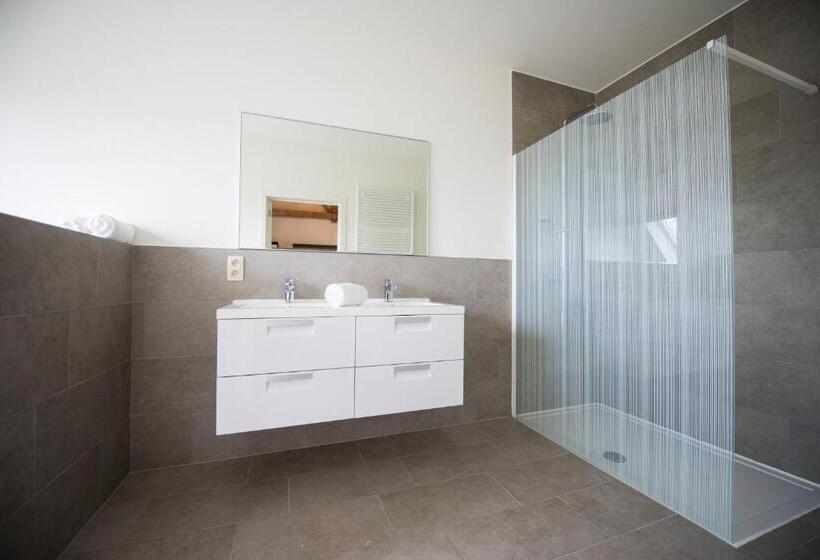 غرفة قياسية لذوى الاحتياجات الخاصة, De Blauwe Hoeve