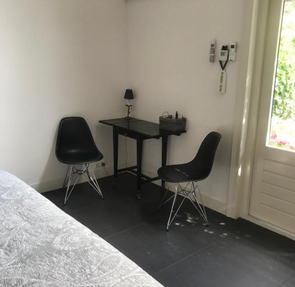 اتاق استاندارد, Bed & Breakfast Diemerbrug