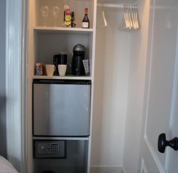 اتاق استاندارد, Bed & Breakfast Diemerbrug