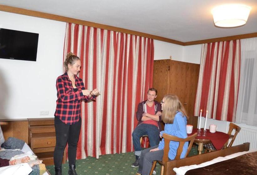 חדר סטנדרט לשלושה, Haus Bergland