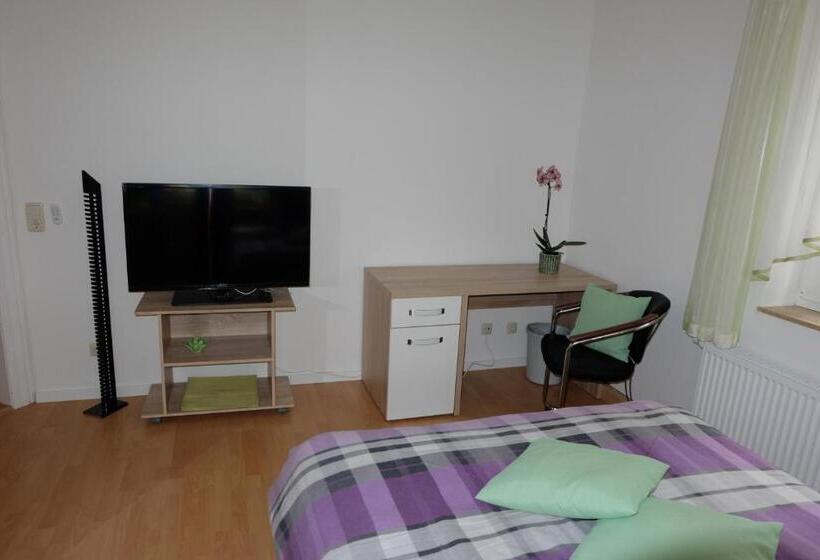 Номер Стандарт, Im Kuckucksnest