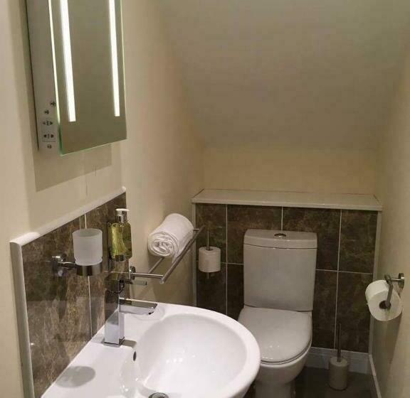 اتاق استاندارد, Sandvilla Guesthouse