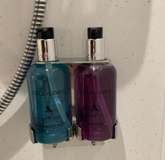 اتاق استاندارد, Sandvilla Guesthouse