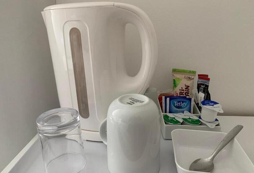 اتاق استاندارد یک نفره, Sandvilla Guesthouse