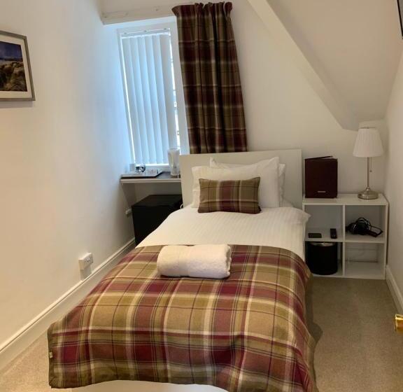 اتاق استاندارد یک نفره, Sandvilla Guesthouse