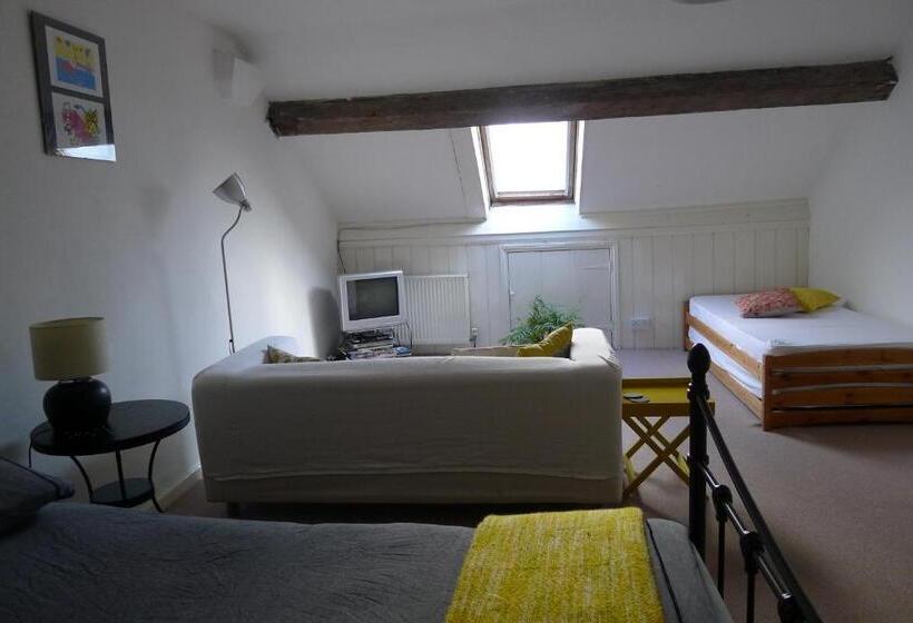 Номер Deluxe, Totters Hostel