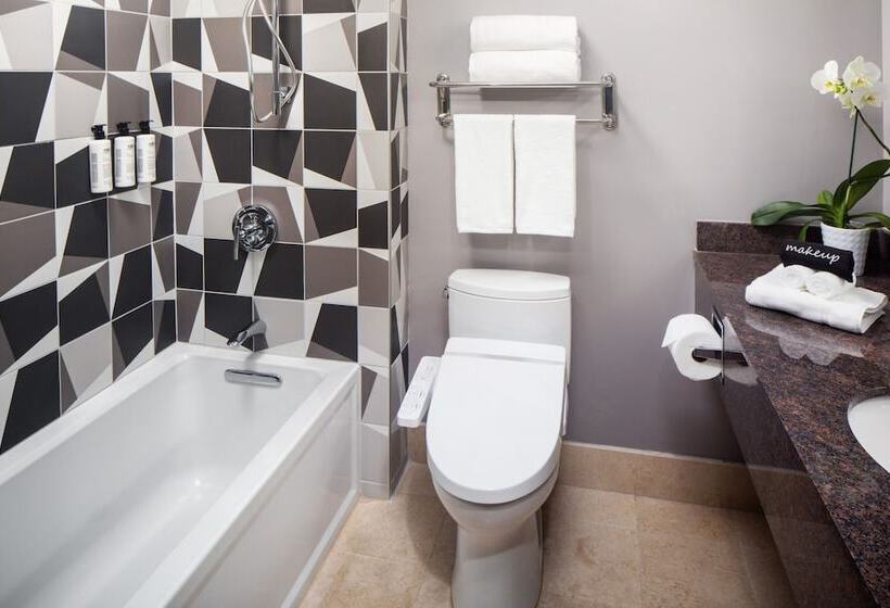 Номер Deluxe, Henn Na Hotel New York