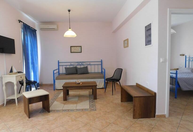 带1个卧室的带海景的公寓, Akti Aegeou