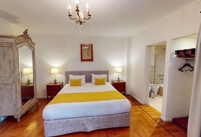 سوییت با چشم‌انداز باغ, Bens L Hôtel Palermo