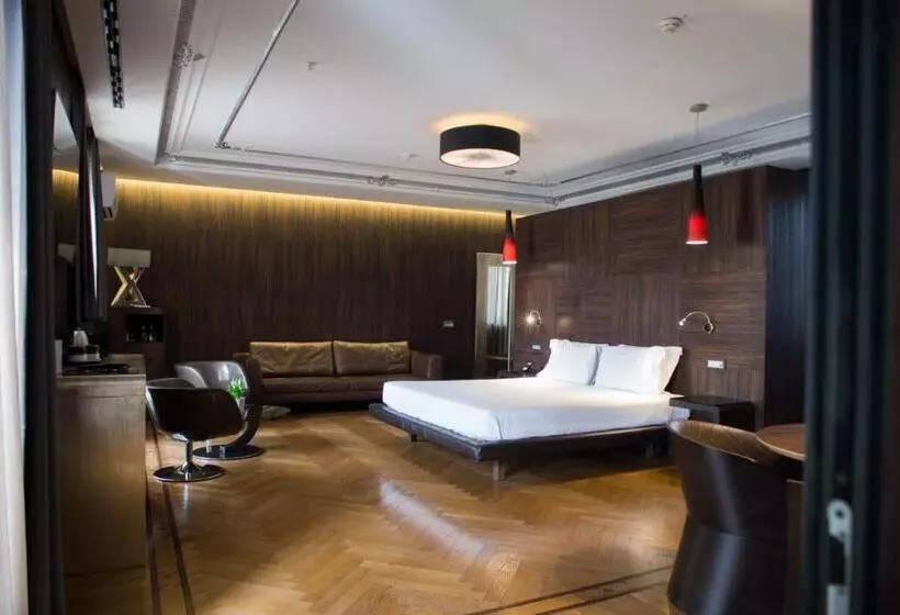 مجموعه ویستا شهر, Divina Luxury
