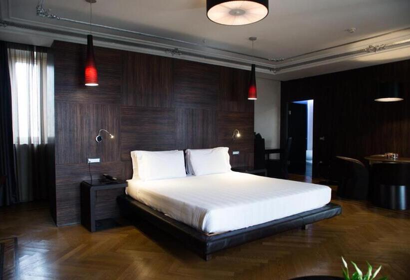 סוויטה עם נוף לעיר, Divina Luxury