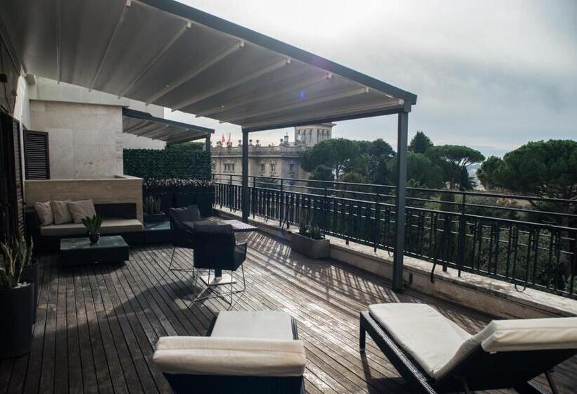 סוויטה עם נוף לעיר, Divina Luxury