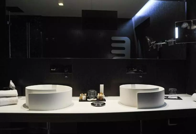 اتاق لوکس با بالکن, Divina Luxury