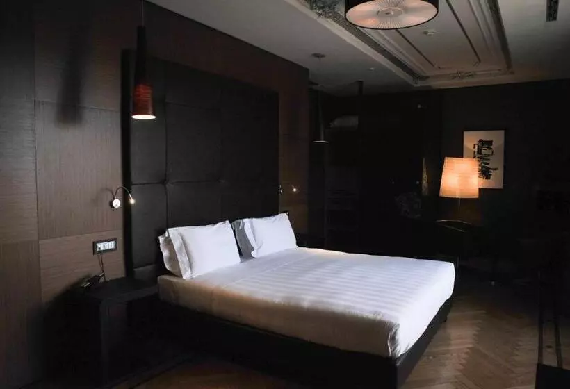 اتاق لوکس با بالکن, Divina Luxury