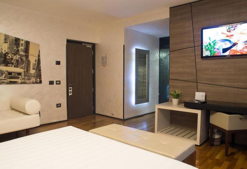 חדר דלוקס, Divina Luxury