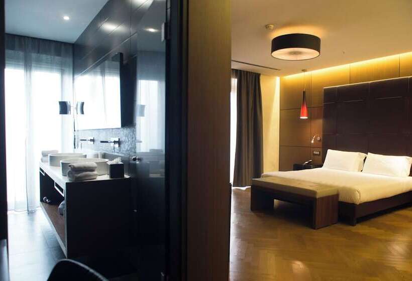 סוויטת ג'וניור, Divina Luxury