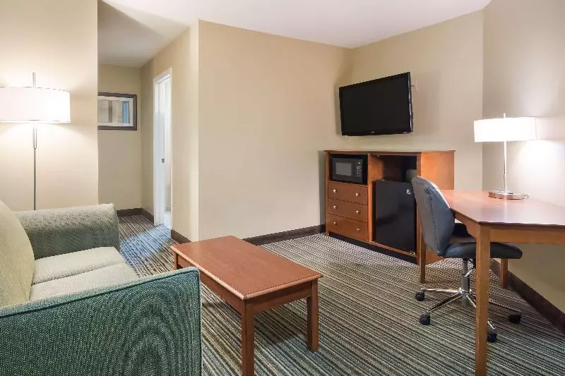سوئیت با تخت بزرگ, Best Western Plus Traverse City